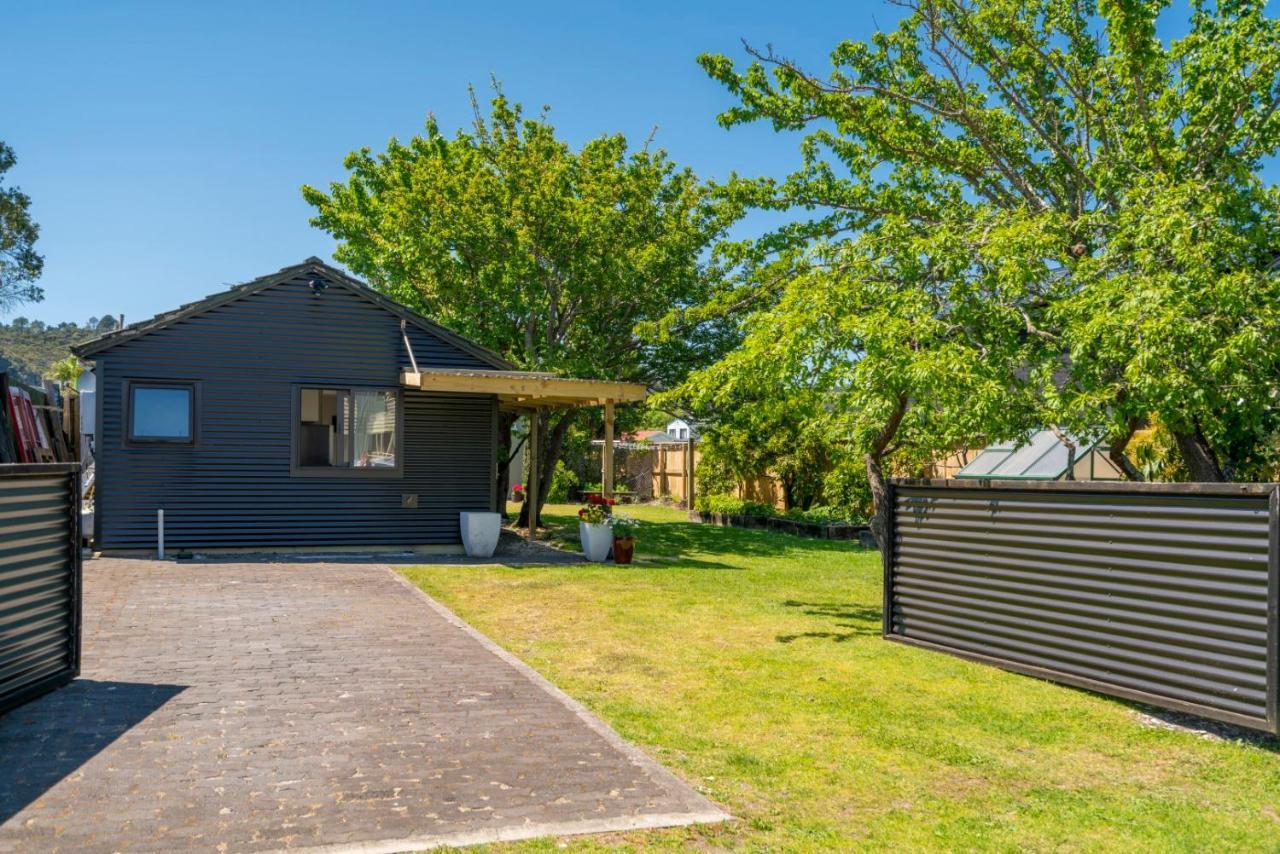Rooftops Accommodation Whitianga Exterior photo