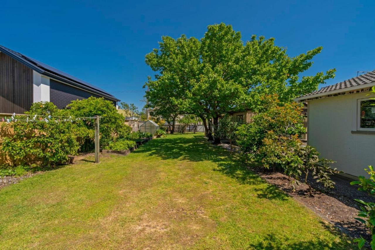 Rooftops Accommodation Whitianga Exterior photo