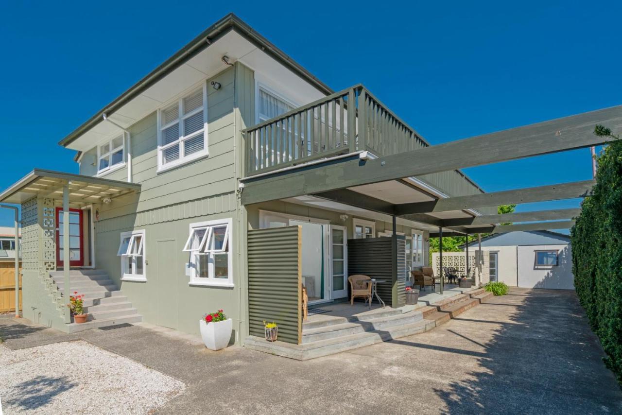 Rooftops Accommodation Whitianga Exterior photo