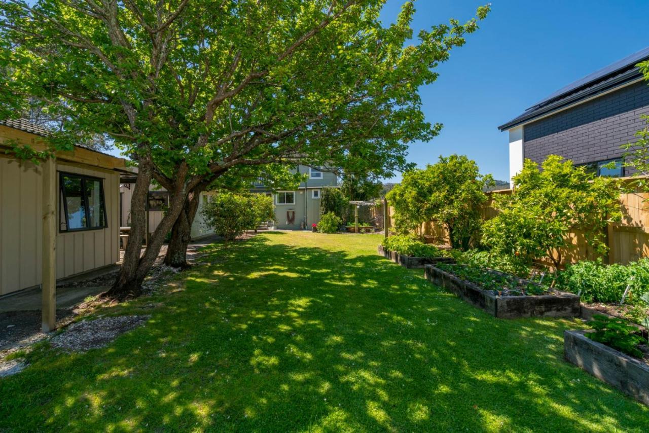 Rooftops Accommodation Whitianga Exterior photo