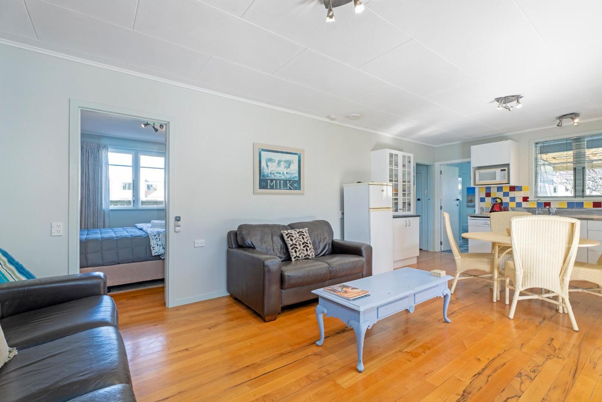 Rooftops Accommodation Whitianga Exterior photo