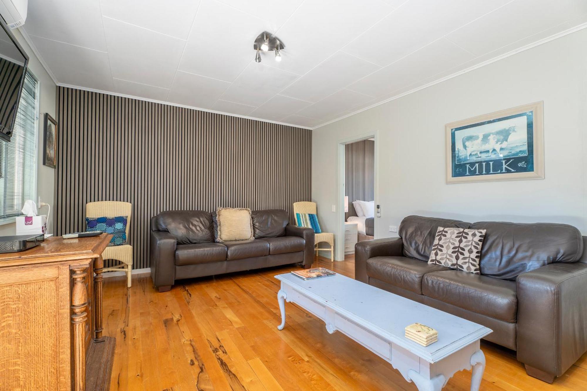 Rooftops Accommodation Whitianga Exterior photo